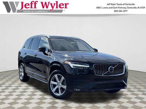 2020 Volvo XC90 T6 Momentum