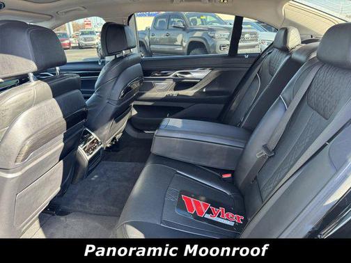 2018 BMW 750 i xDrive