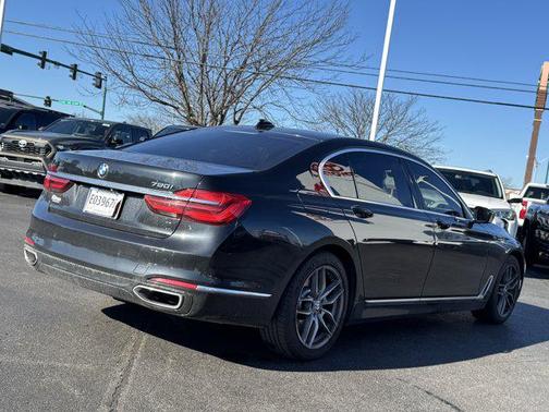 2018 BMW 750 i xDrive