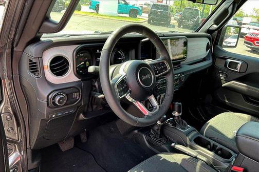 Granite Crystal Metallic Clearcoat 2025 Jeep Wrangler 4xe Sahara