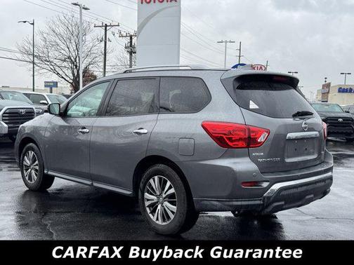 2020 Nissan Pathfinder SV