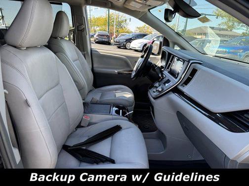 2019 Toyota Sienna XLE