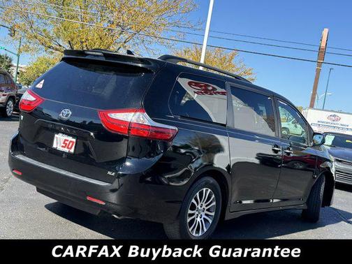 2019 Toyota Sienna XLE