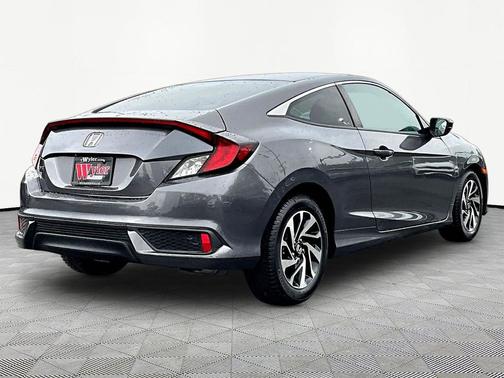 Polished Metal Metallic 2018 Honda Civic LX