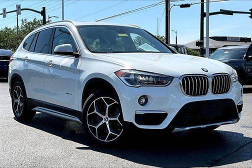 Alpine White 2017 BMW X1 xDrive 28i