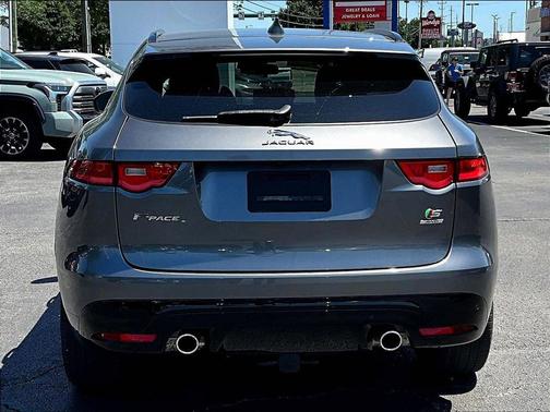 Corris Grey Metallic 2018 Jaguar F-PACE S