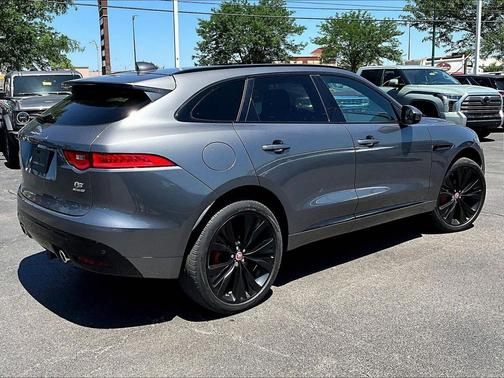 Corris Grey Metallic 2018 Jaguar F-PACE S