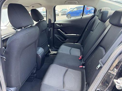 2017 Mazda Mazda3 Sport