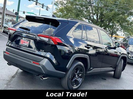 2021 Toyota RAV4 Hybrid XLE