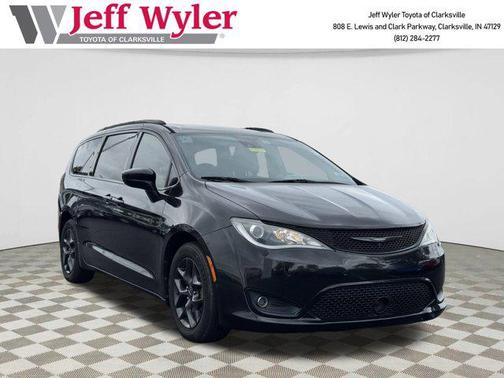 2019 Chrysler Pacifica Touring-L Plus