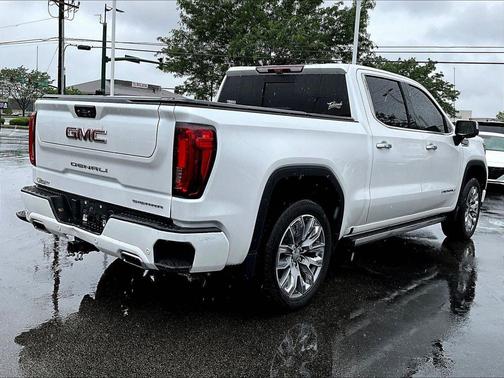 White Frost Tricoat 2023 GMC Sierra 1500 Denali