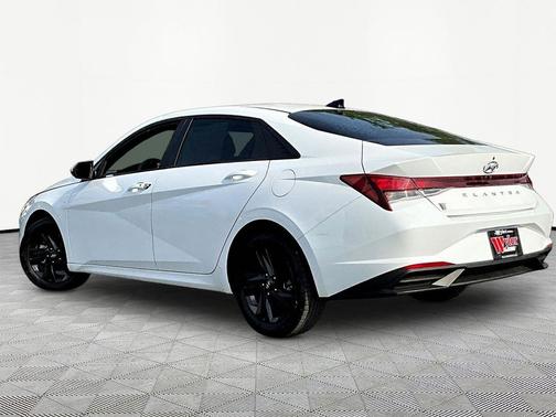 Quartz White 2021 Hyundai ELANTRA SEL