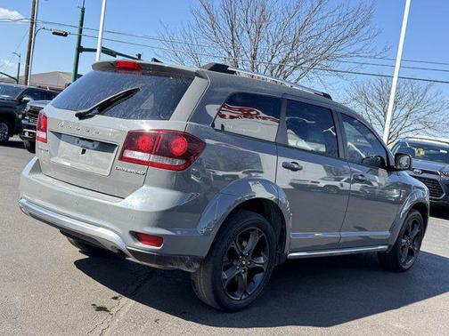 2020 Dodge Journey Crossroad