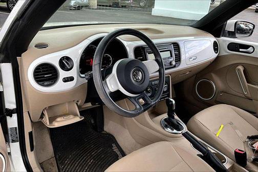 Candy White/Beige Roof 2013 Volkswagen Beetle 2.5L