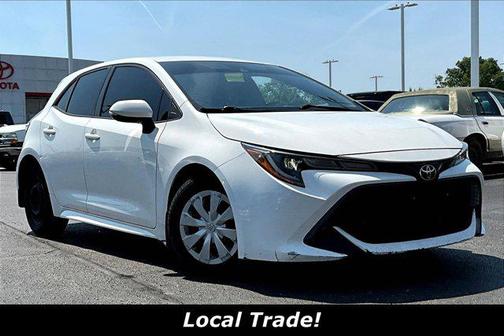 Silver Metallic 2019 Toyota Corolla Hatchback SE
