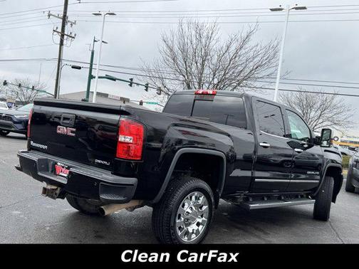 2017 GMC Sierra 2500 Denali