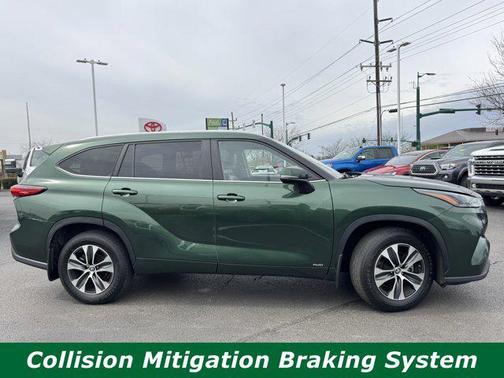 Cypress 2023 Toyota Highlander Hybrid XLE