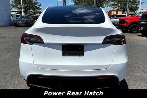 Pearl White Multi-Coat 2022 Tesla Model Y Long Range Dual Motor All-Wheel Drive
