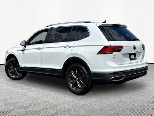 Pure White 2023 Volkswagen Tiguan 2.0T SE 4MOTION