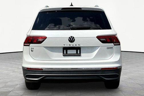 Pure White 2023 Volkswagen Tiguan 2.0T SE 4MOTION