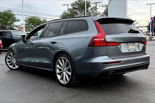 Osmium Grey Metallic 2020 Volvo V60 T5 Momentum