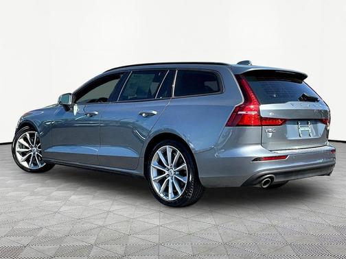 Osmium Grey Metallic 2020 Volvo V60 T5 Momentum