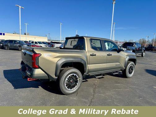 2026 Toyota Tacoma Hybrid TRD Off Road