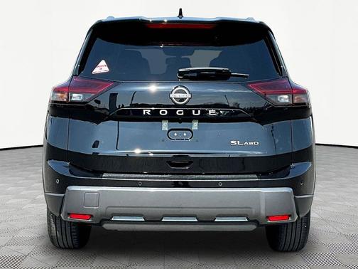 Super Black 2024 Nissan Rogue SL