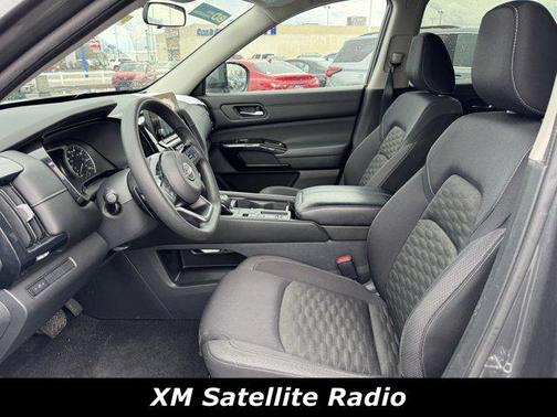 2022 Nissan Pathfinder S 2WD