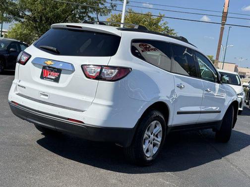 2017 Chevrolet Traverse LS