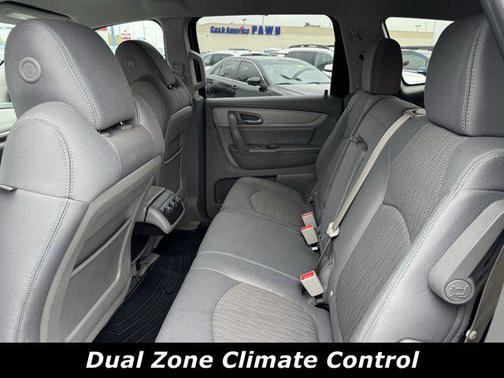 2017 Chevrolet Traverse LS