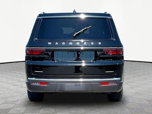 Diamond Black Crystal Pearlcoat 2022 Jeep Wagoneer Series III 4x4