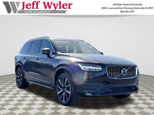 2020 Volvo XC90 T6 Momentum