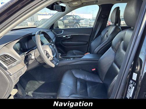 2020 Volvo XC90 T6 Momentum