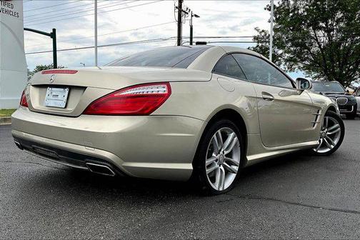 Pearl Beige Metallic 2013 Mercedes-Benz SL-Class SL 550