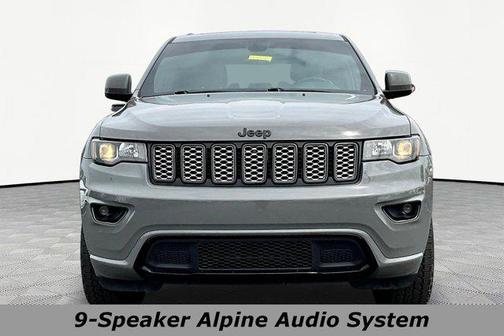 Sting-Gray Clearcoat 2019 Jeep Grand Cherokee Altitude