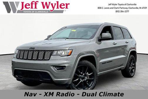 Sting-Gray Clearcoat 2019 Jeep Grand Cherokee Altitude