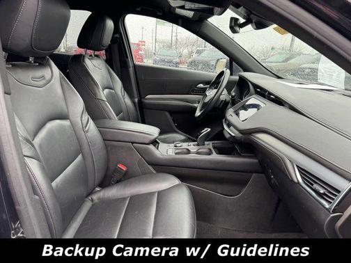 2023 Cadillac XT4 Premium Luxury
