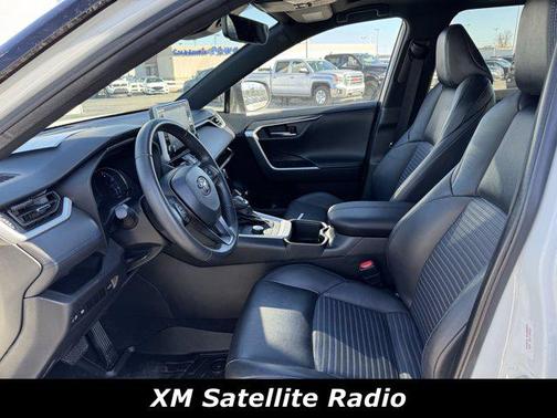 2022 Toyota RAV4 Hybrid SE