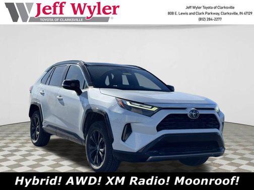 2022 Toyota RAV4 Hybrid SE