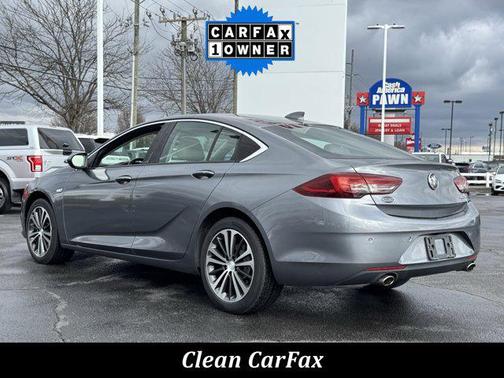 2020 Buick Regal Sportback FWD Essence