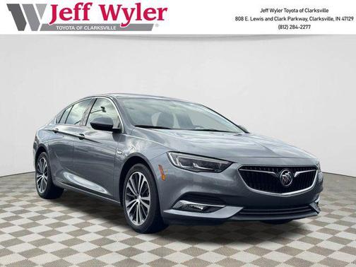 2020 Buick Regal Sportback FWD Essence