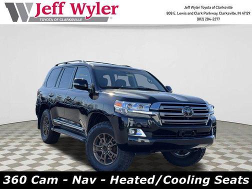 2020 Toyota Land Cruiser Base