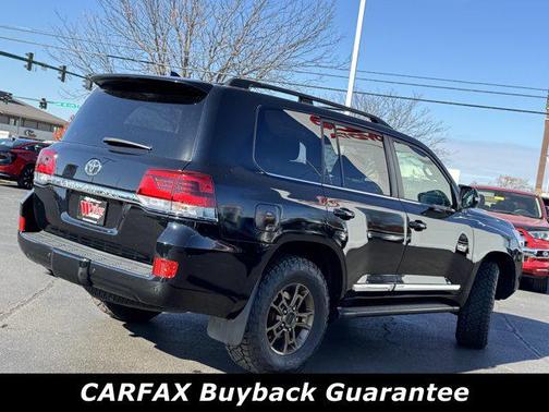 2020 Toyota Land Cruiser Base