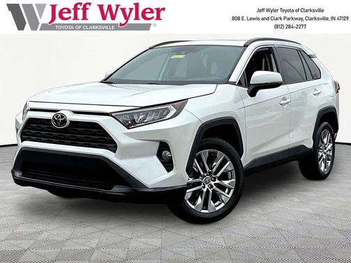 Blizzard Pearl 2021 Toyota RAV4 XLE Premium