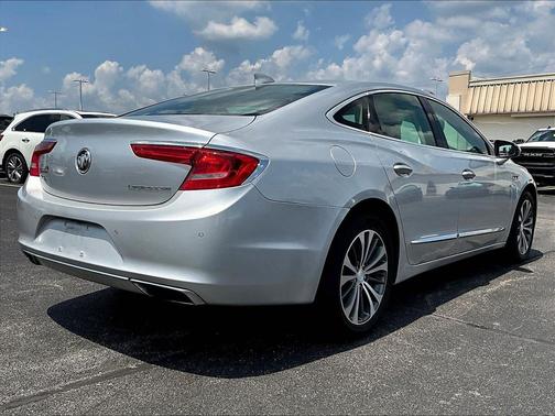 Quicksilver Metallic 2017 Buick LaCrosse Essence