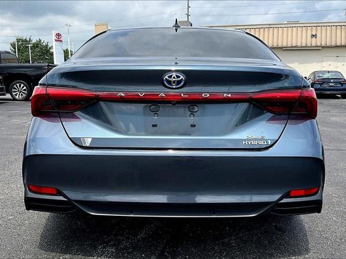 Harbor Gray Metallic 2021 Toyota Avalon Hybrid XLE