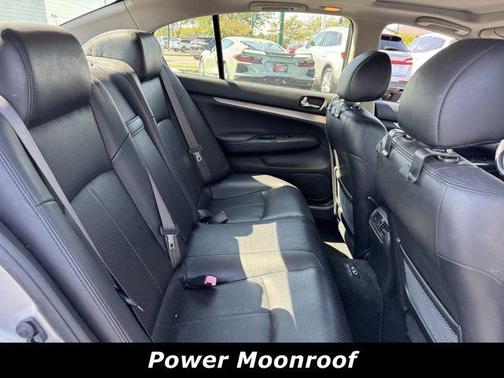 2011 INFINITI G37 Journey