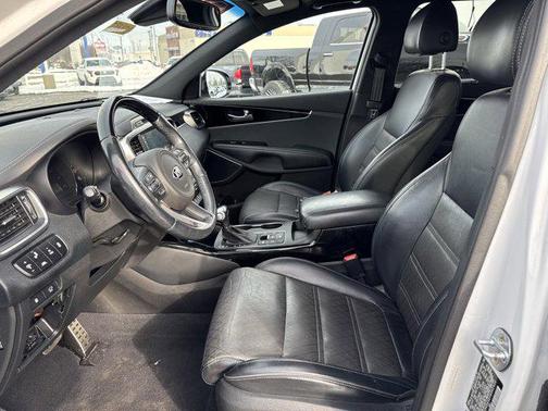 2018 Kia Sorento SX