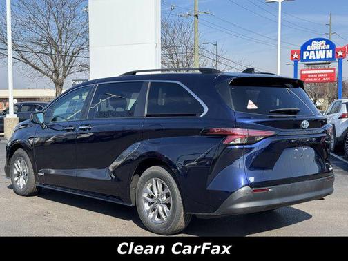 2021 Toyota Sienna XLE 7 Passenger